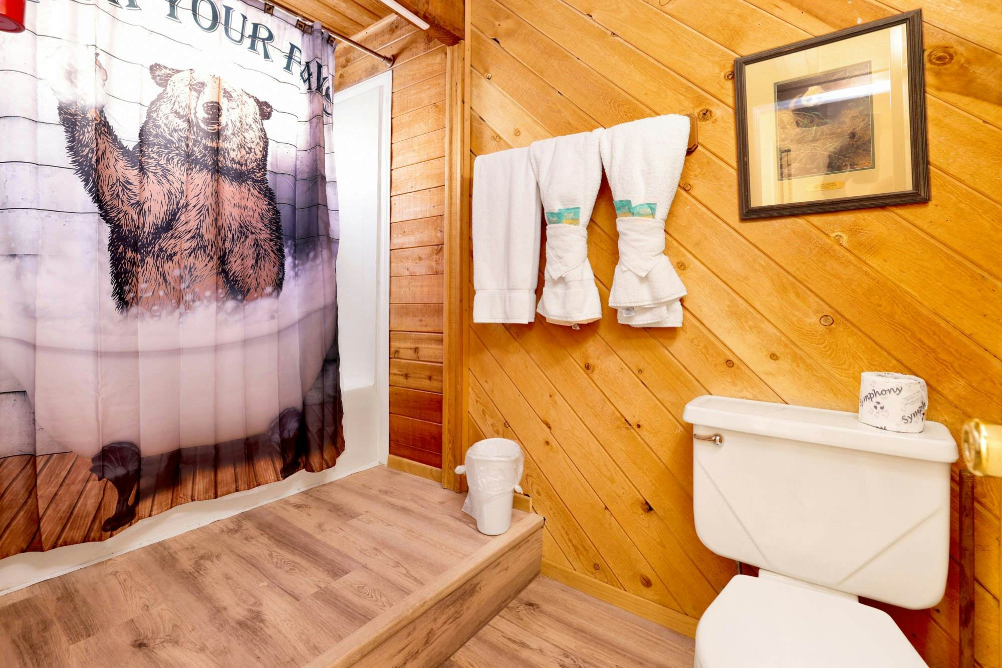 2235-Bear Mountain Views