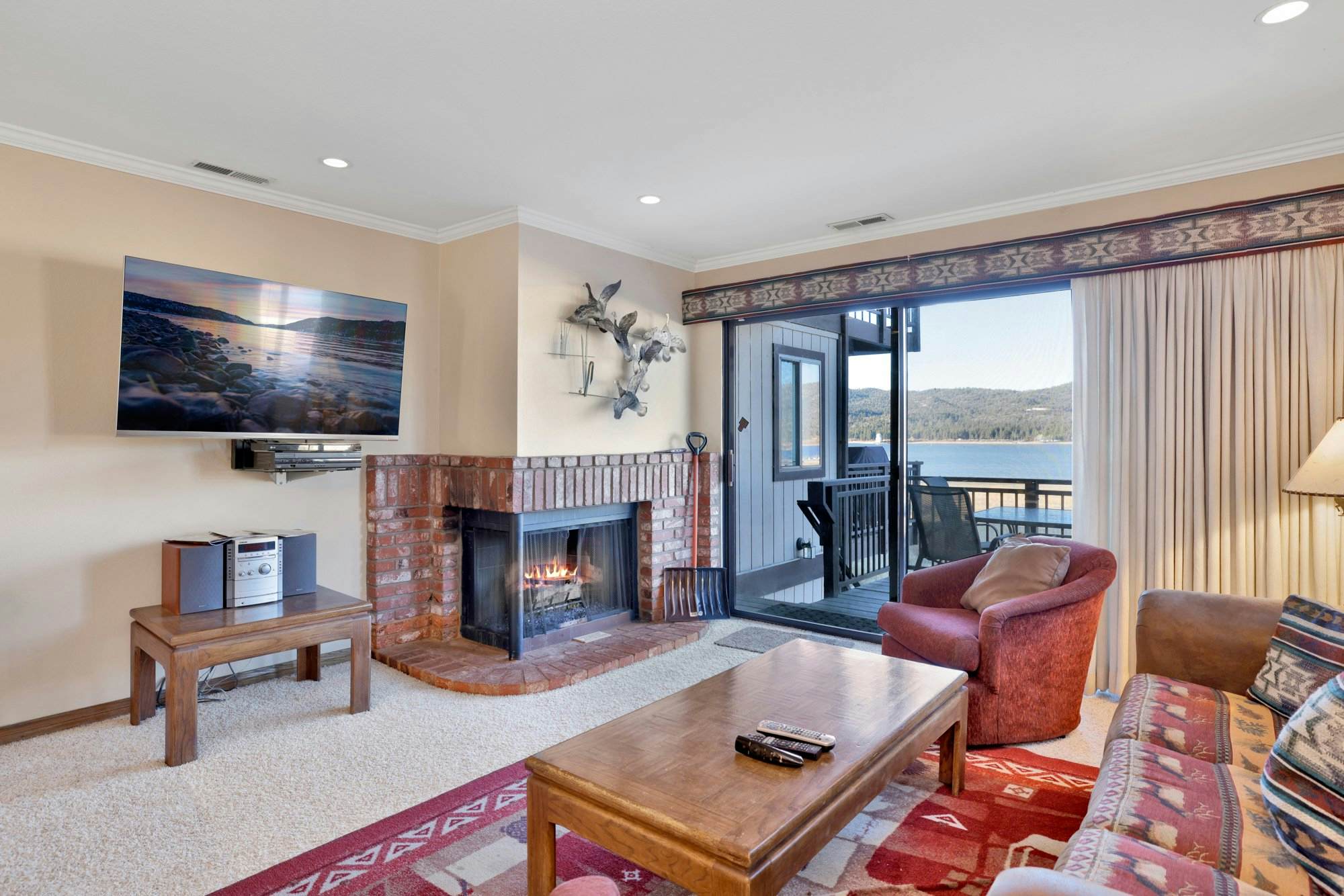 2250-Forest Shores Lake View Condo