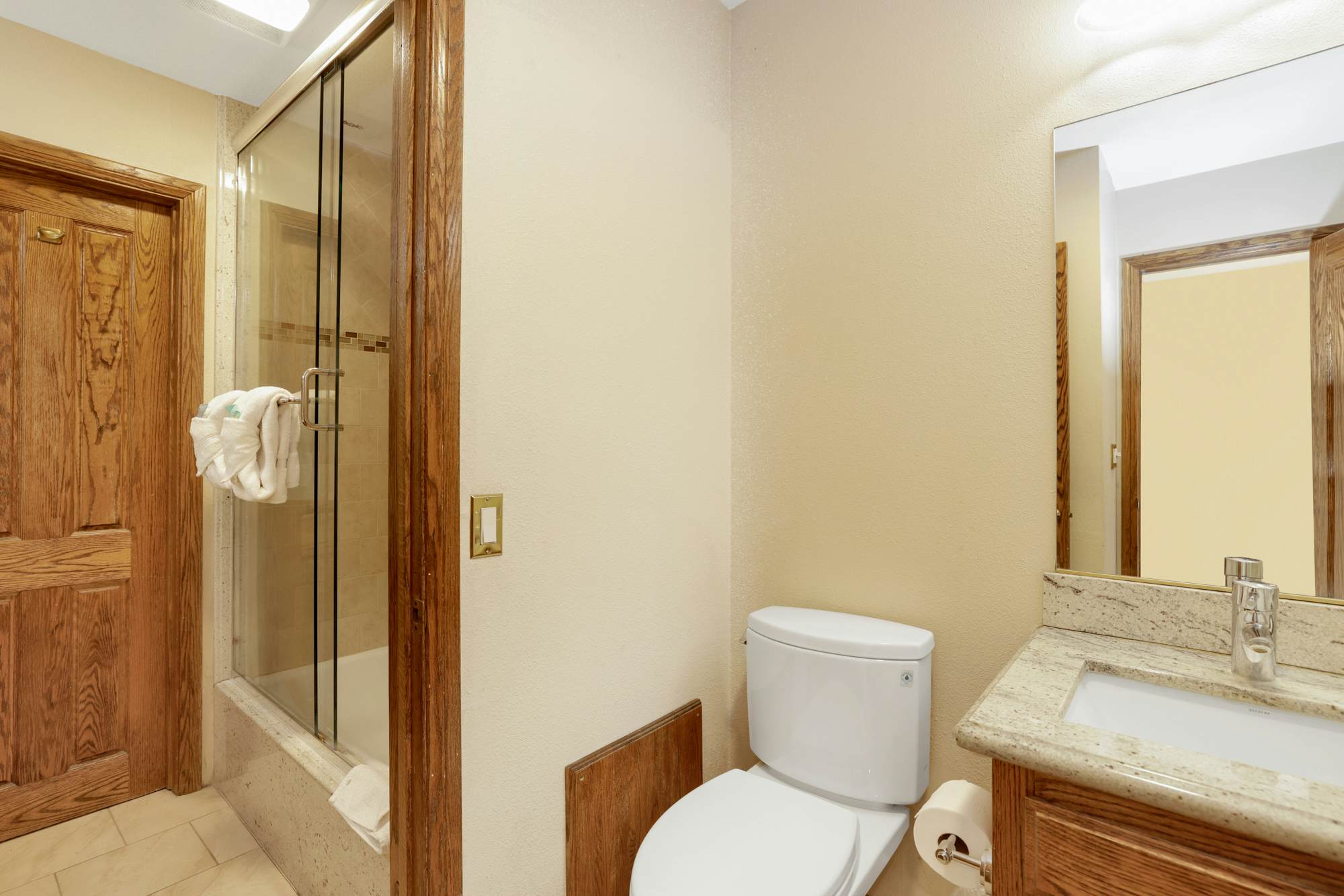 2250-Forest Shores Lake View Condo