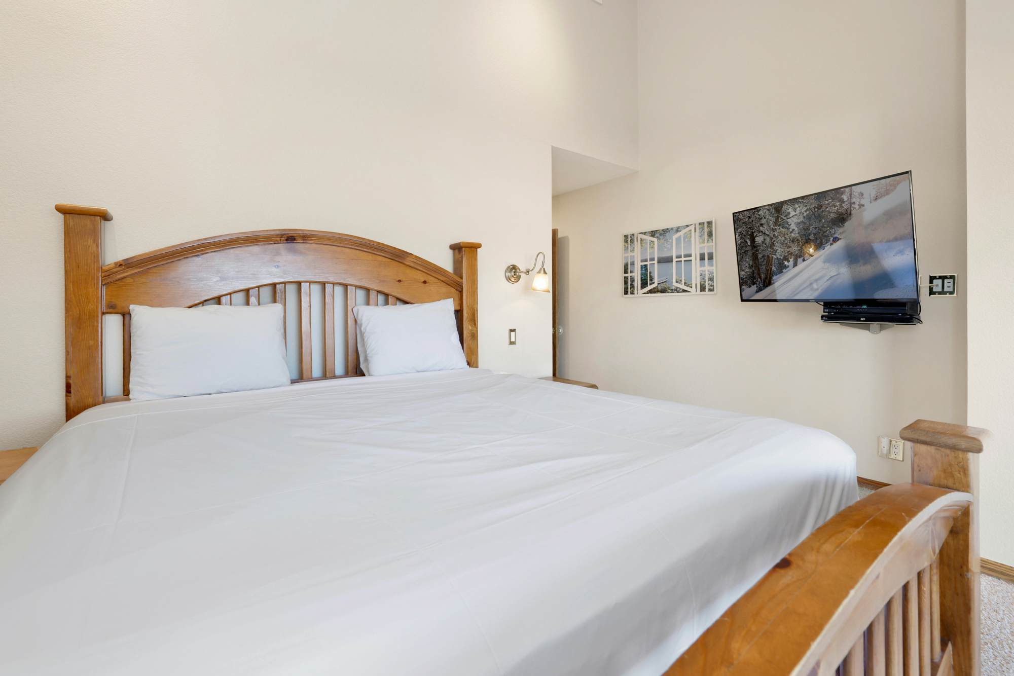 2250-Forest Shores Lake View Condo