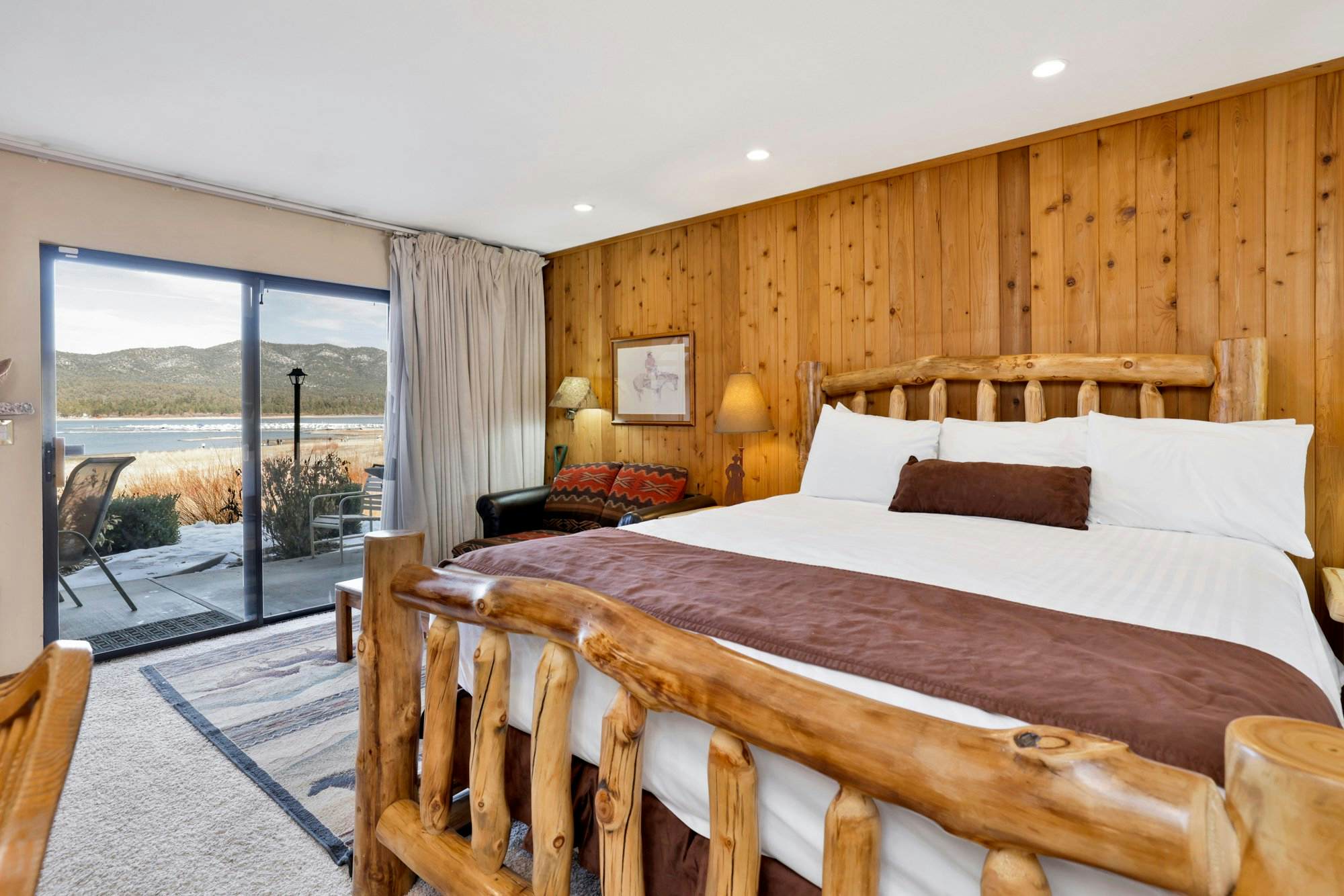 2250-Forest Shores Lake View Condo