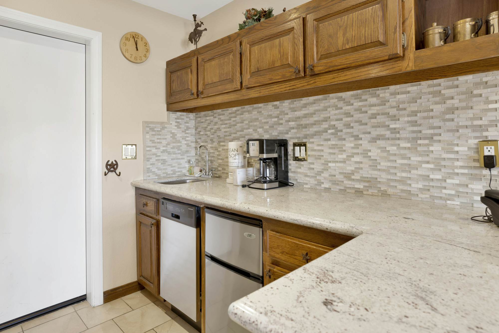 2250-Forest Shores Lake View Condo