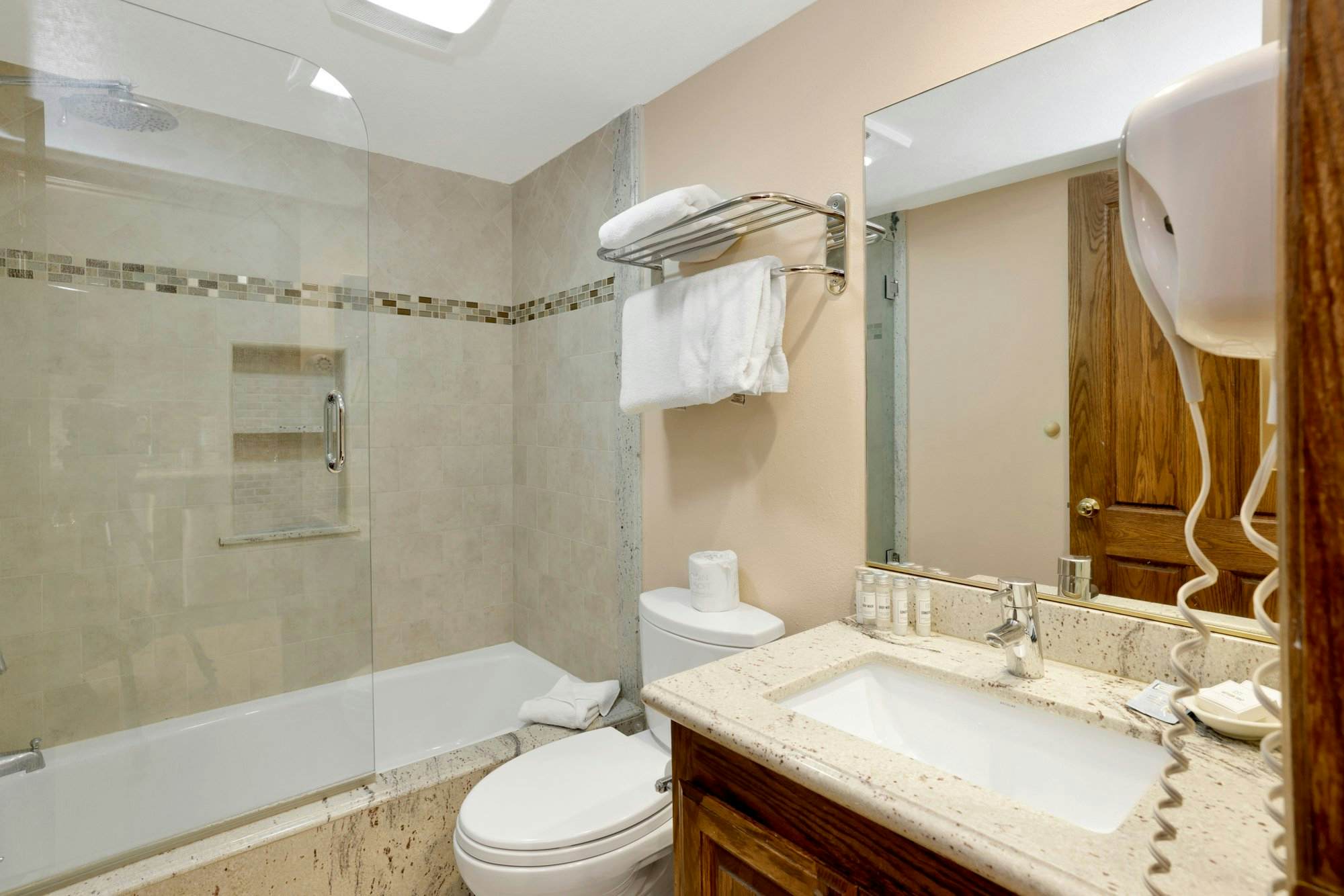 2250-Forest Shores Lake View Condo