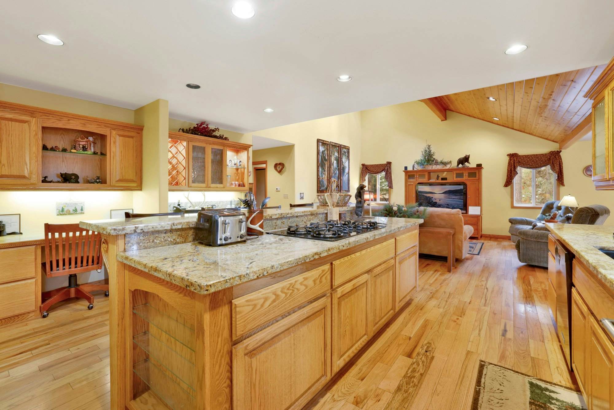 2246-Flitterbick Lodge