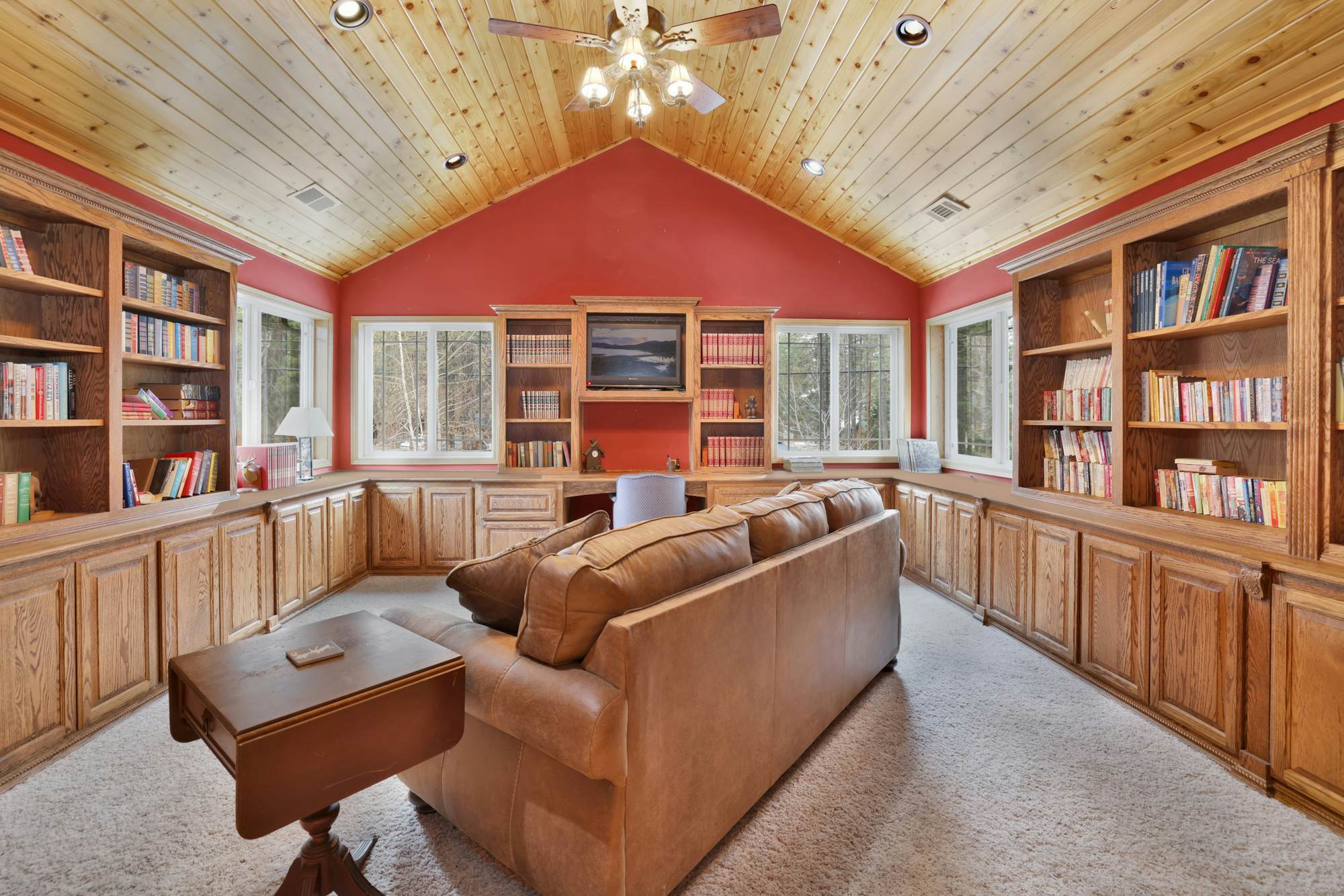 2246-Flitterbick Lodge