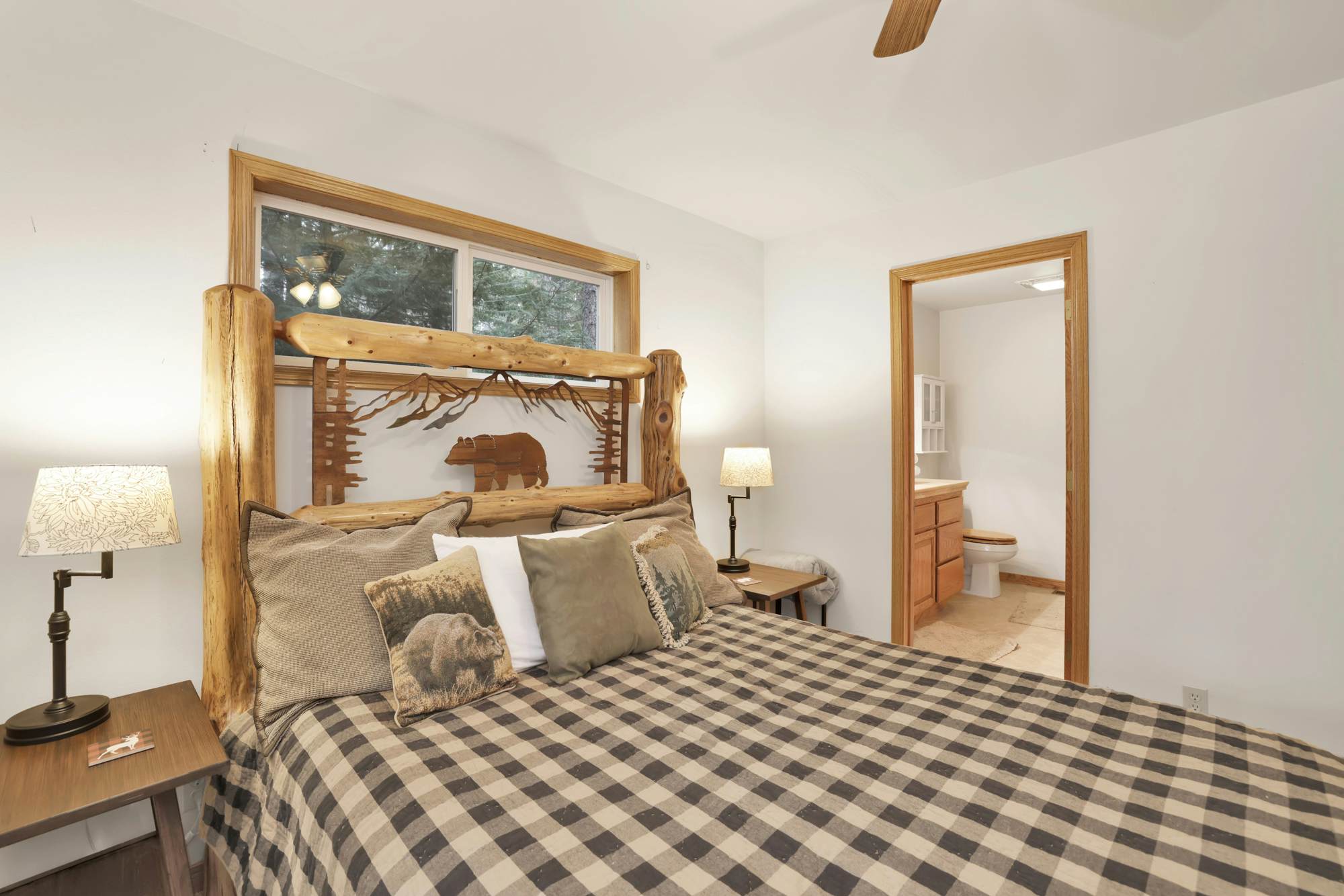 2246-Flitterbick Lodge