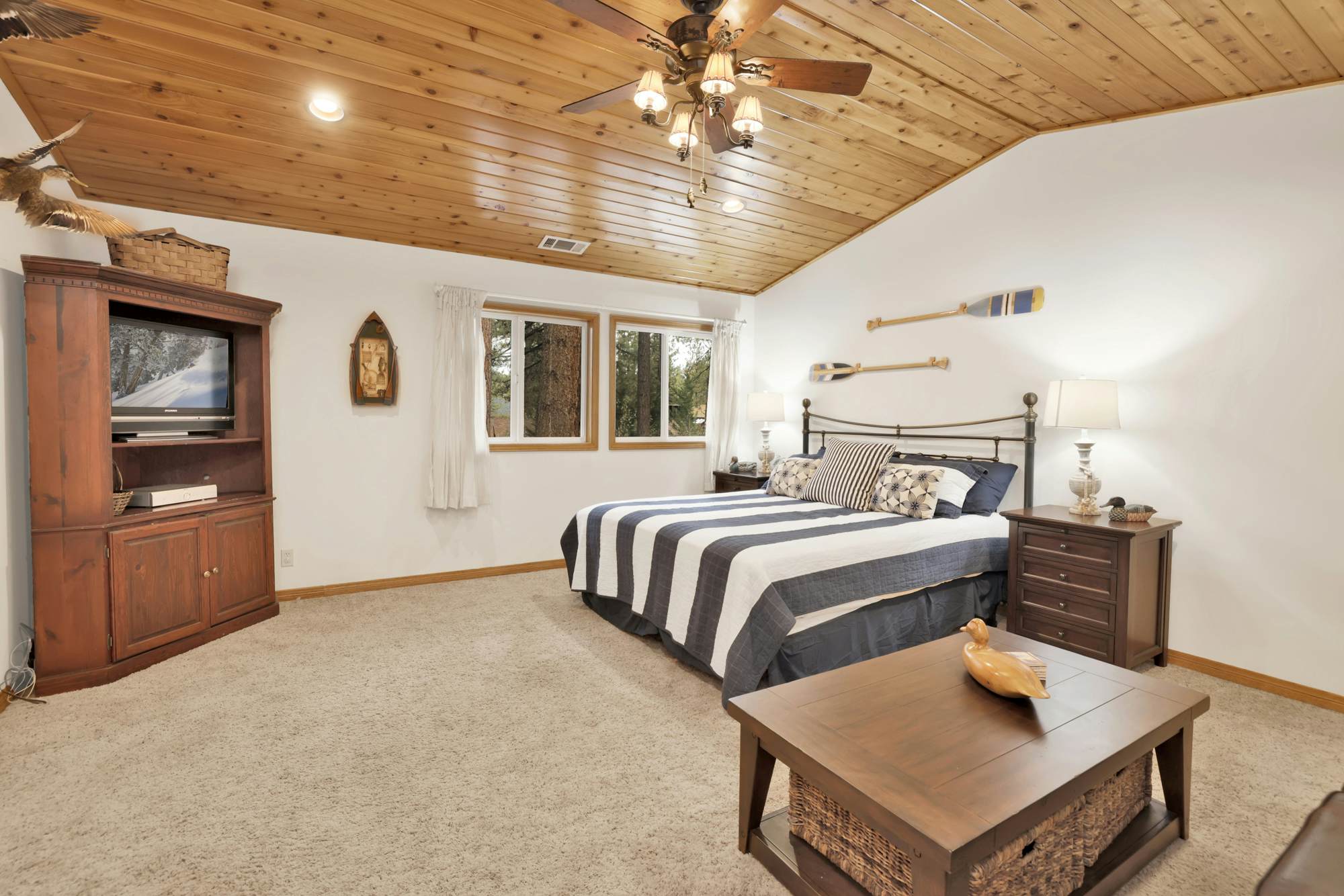 2246-Flitterbick Lodge