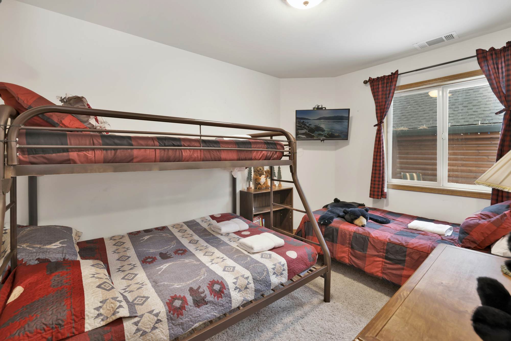 2246-Flitterbick Lodge