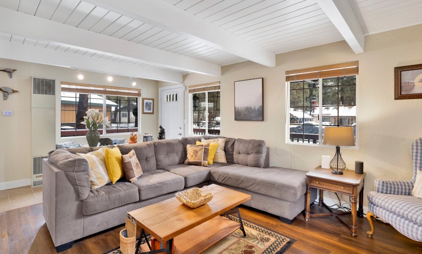 Tinker Bell Gambrel Retreat Cabin at Big Bear