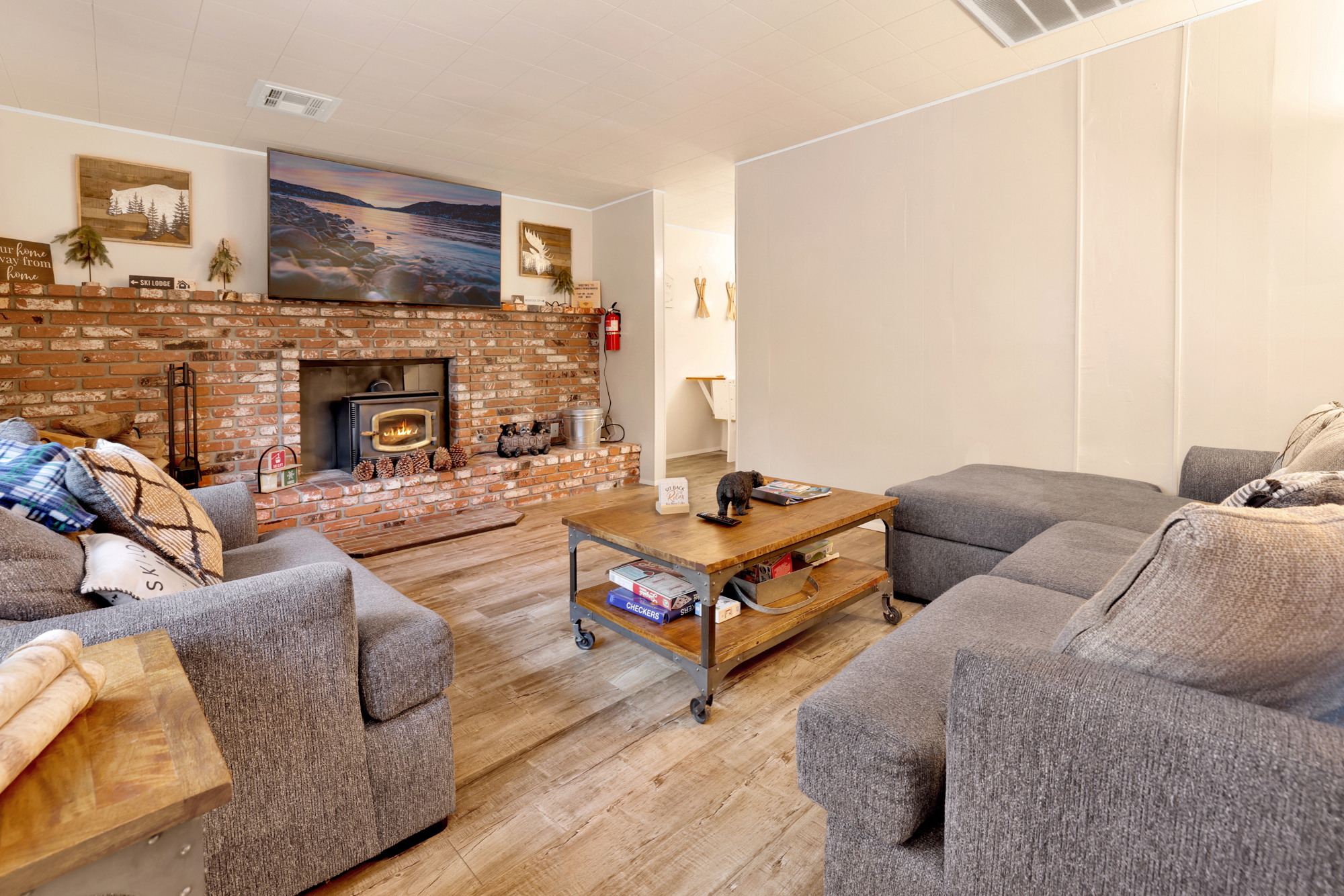 2277-Robinhood Chalet