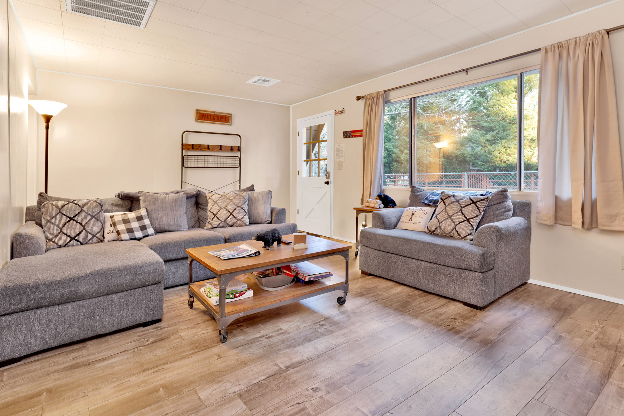 Robinhood Chalet Cottage at Big Bear Lake