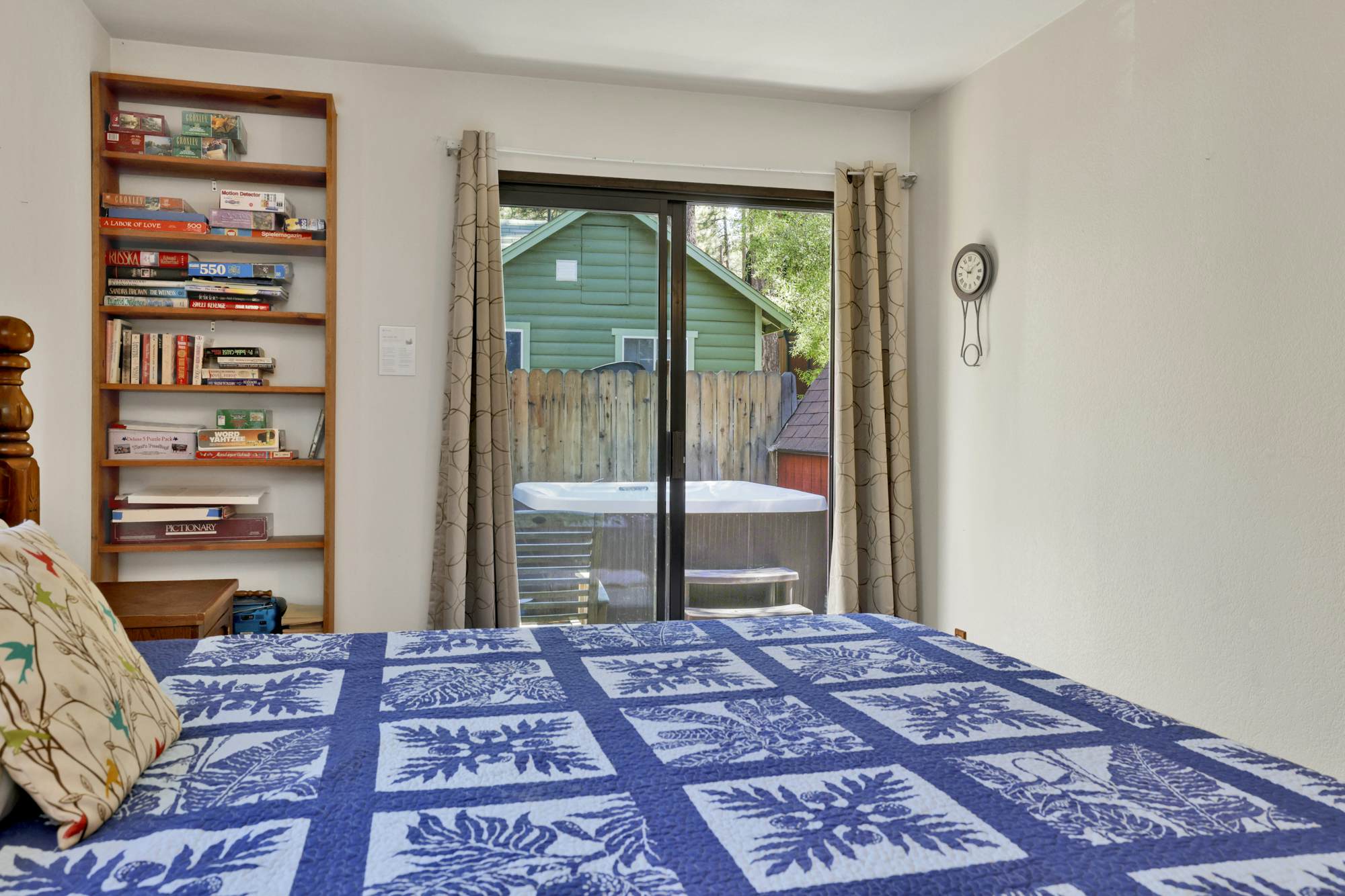 2275-Bearadise Cottage