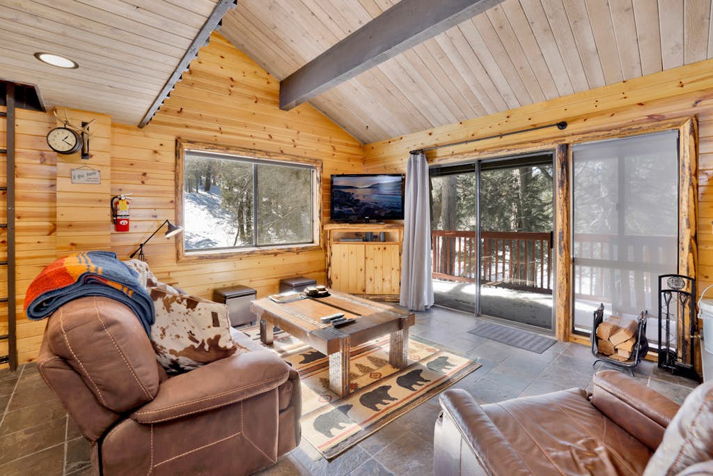 Smith Chalet at Snow Summit Ski Haus Condo