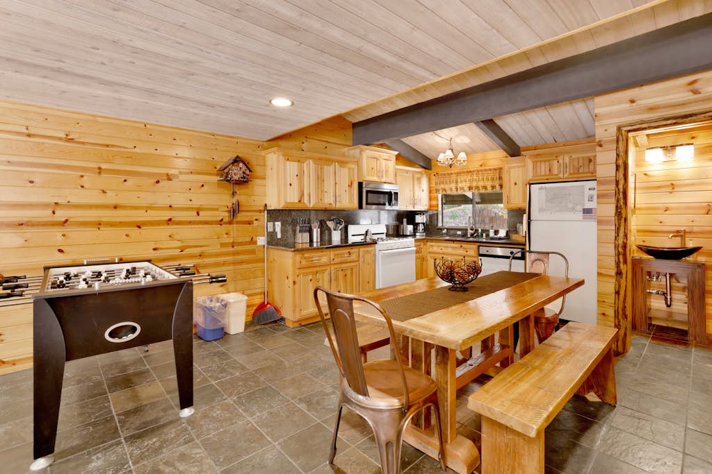 Smith Chalet at Snow Summit Ski Haus Condo