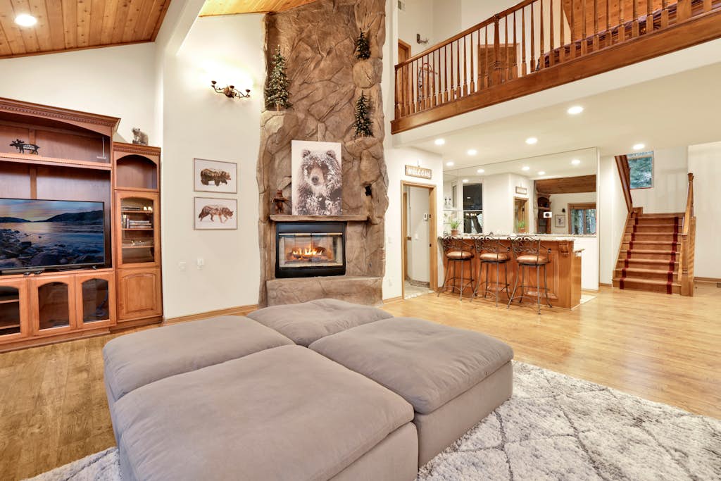 Luxury Big Bear Cabin | Walk to Snow Summit & Hiking Trails | Book Now