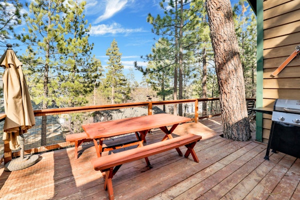 Temple Lake Views Mountain Cottage Retreat