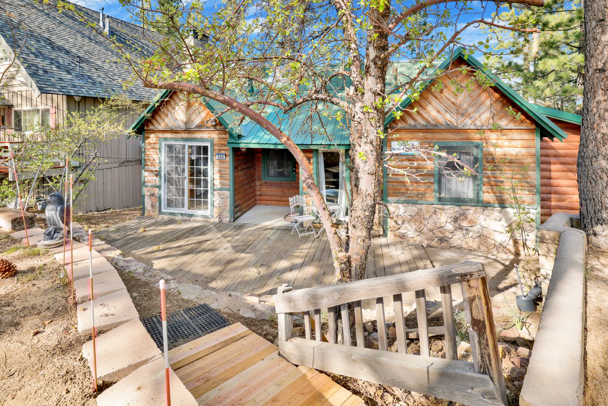 2298-Temple Lake Views