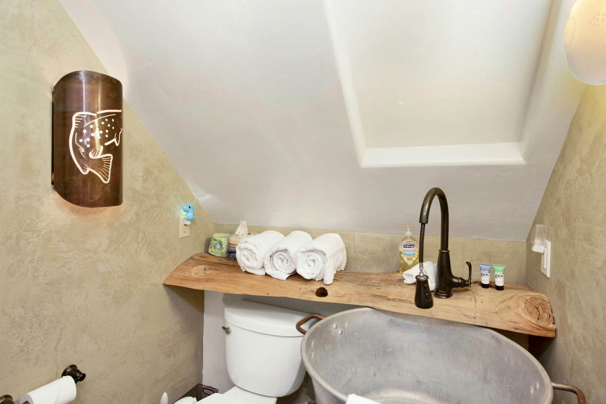 2307- Maltby Modern 1936 Cabin