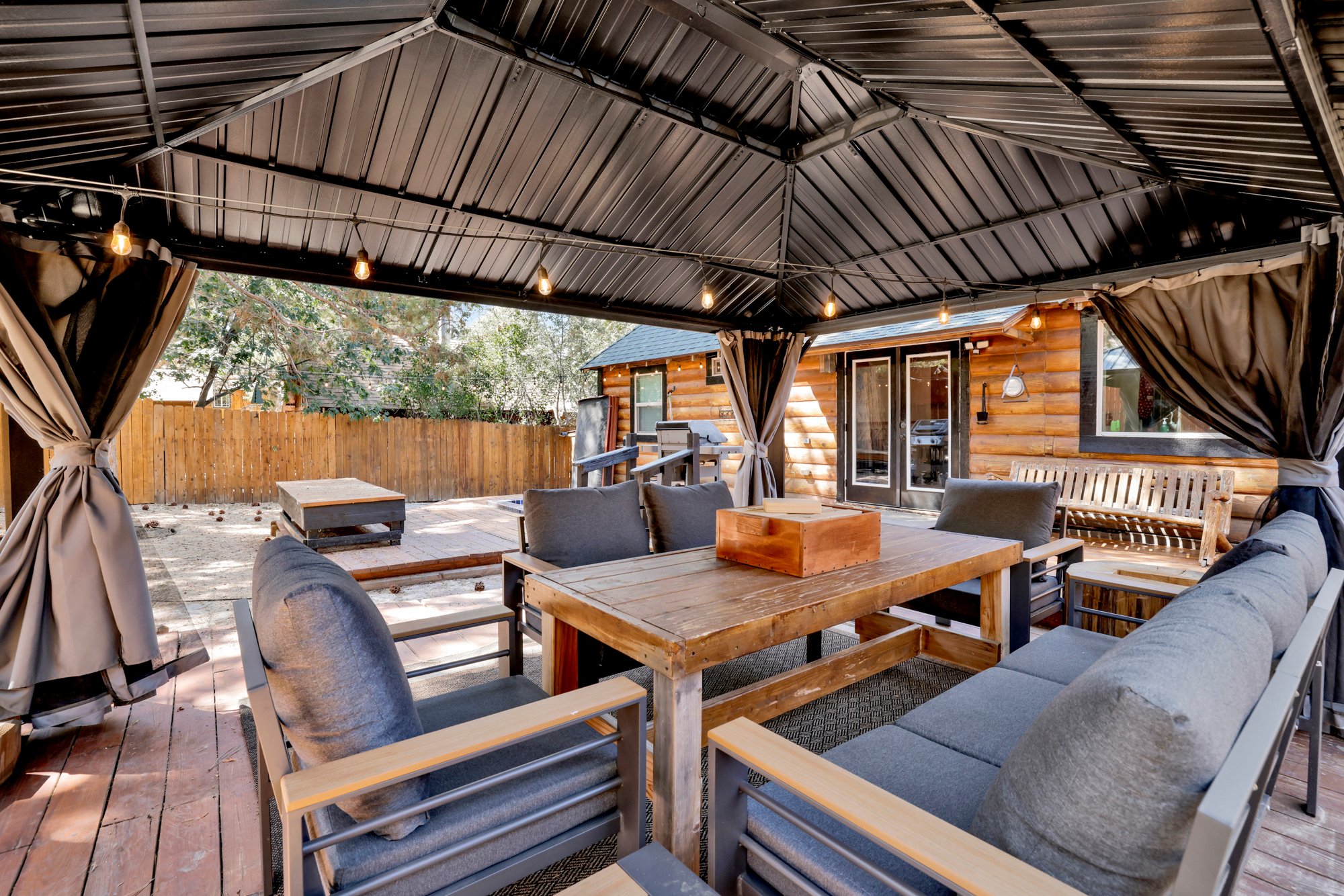 Maltby Modern 1936 Cabin w/ Hot Tub + Games