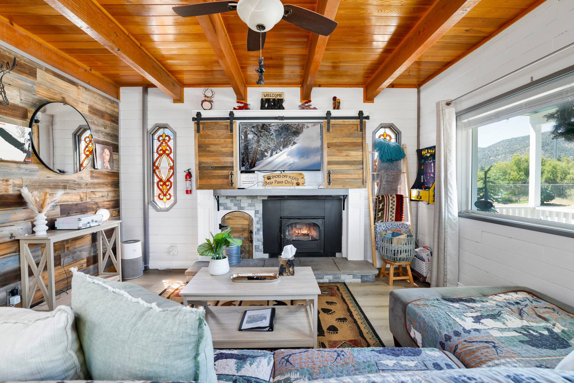 Jay Bird Landing Escape at Big Bear- Hot Tub-