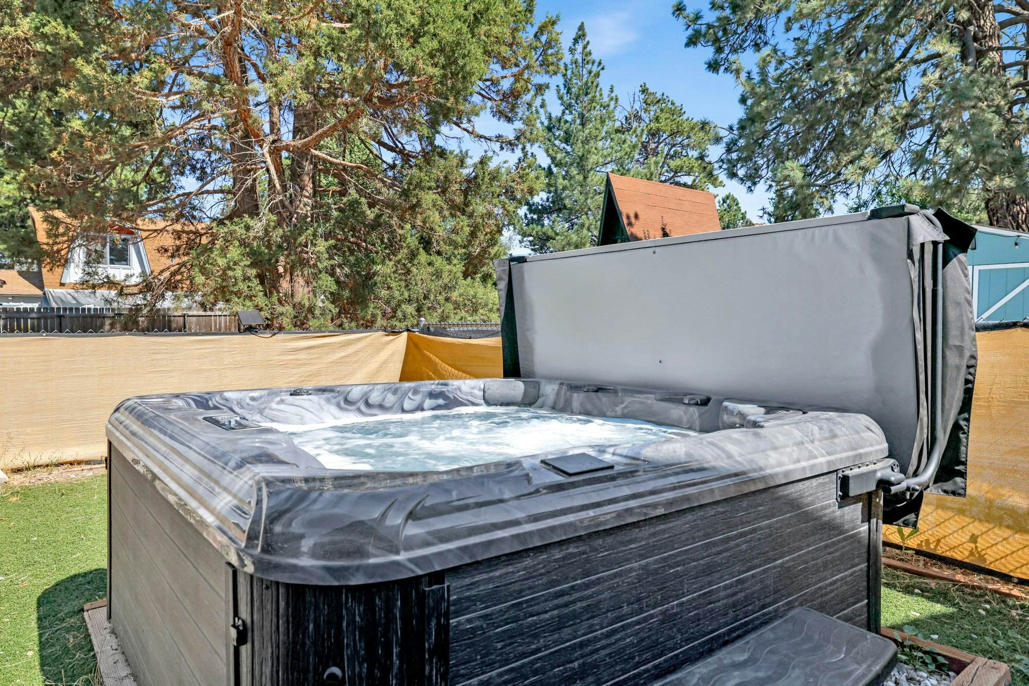 2308-Jay Bird Landing Escape