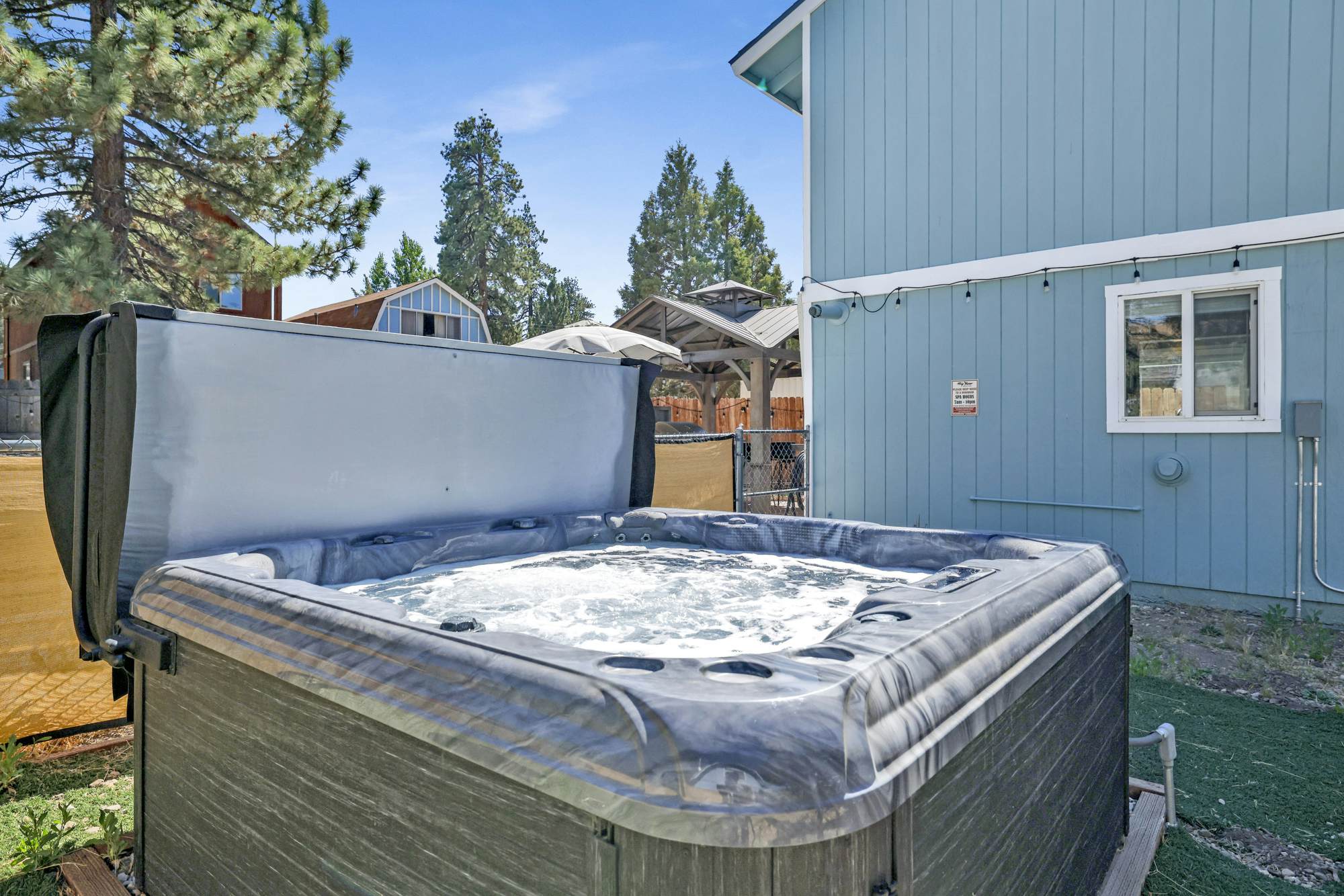 2308-Jay Bird Landing Escape