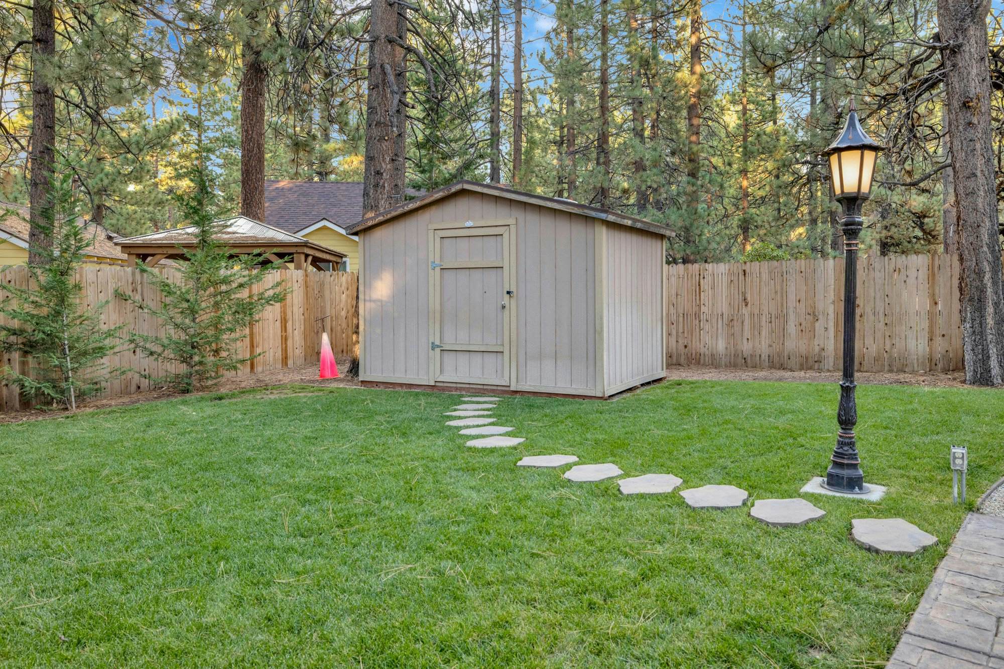 2315-Beary Cozy Cabin