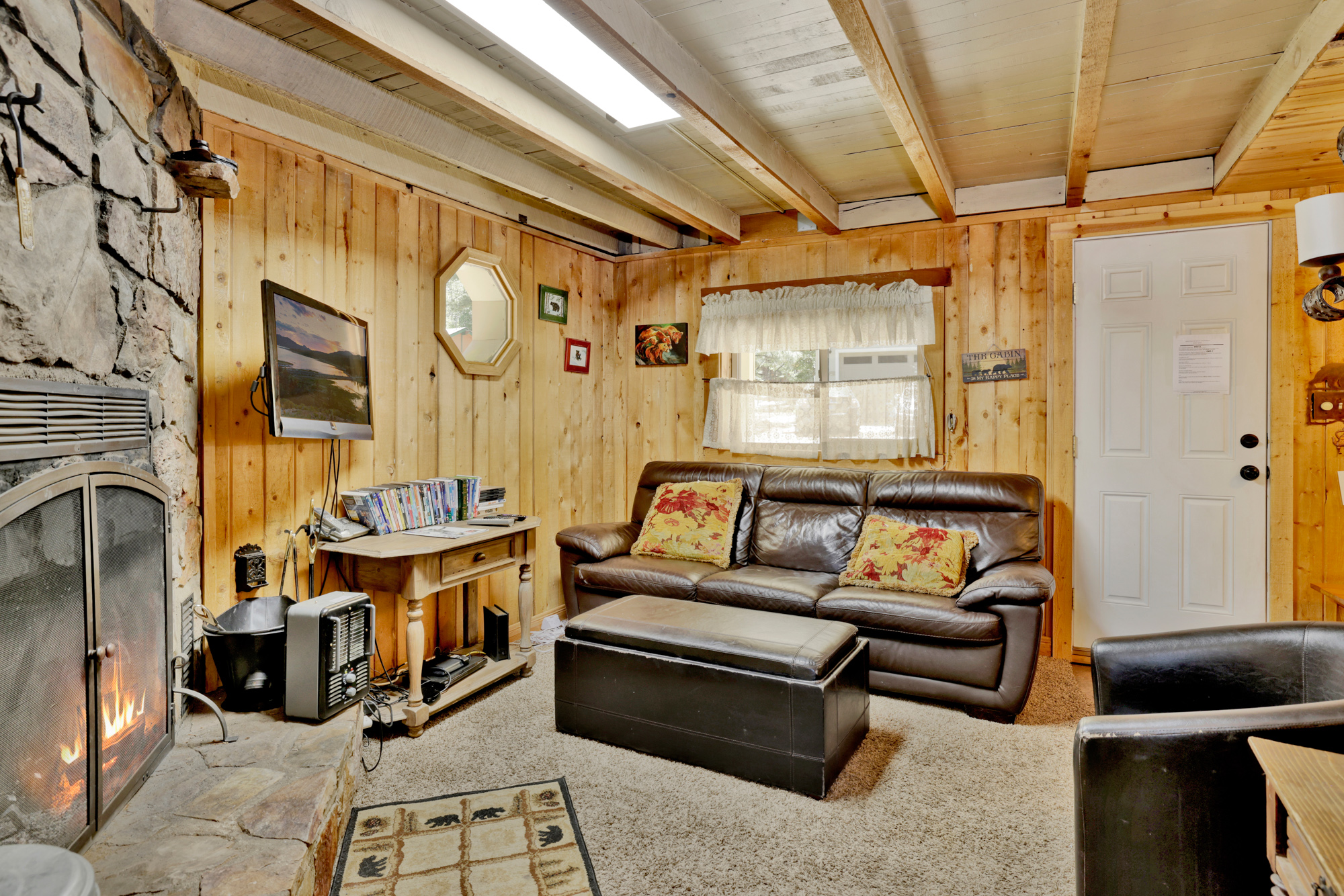 Moonridge R n R Retreat Cottage at Big Bear