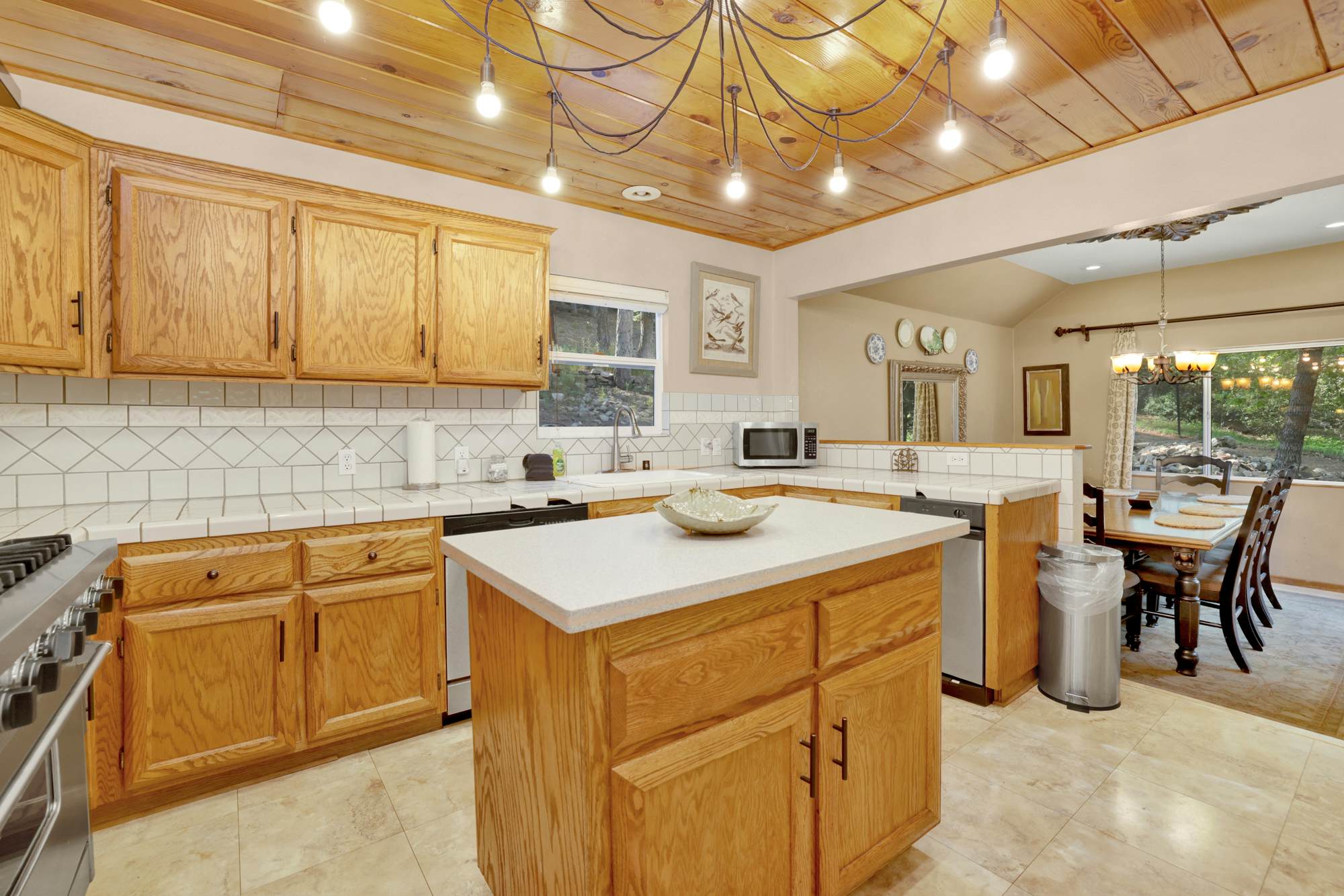 2321-Knickerbocker Retreat