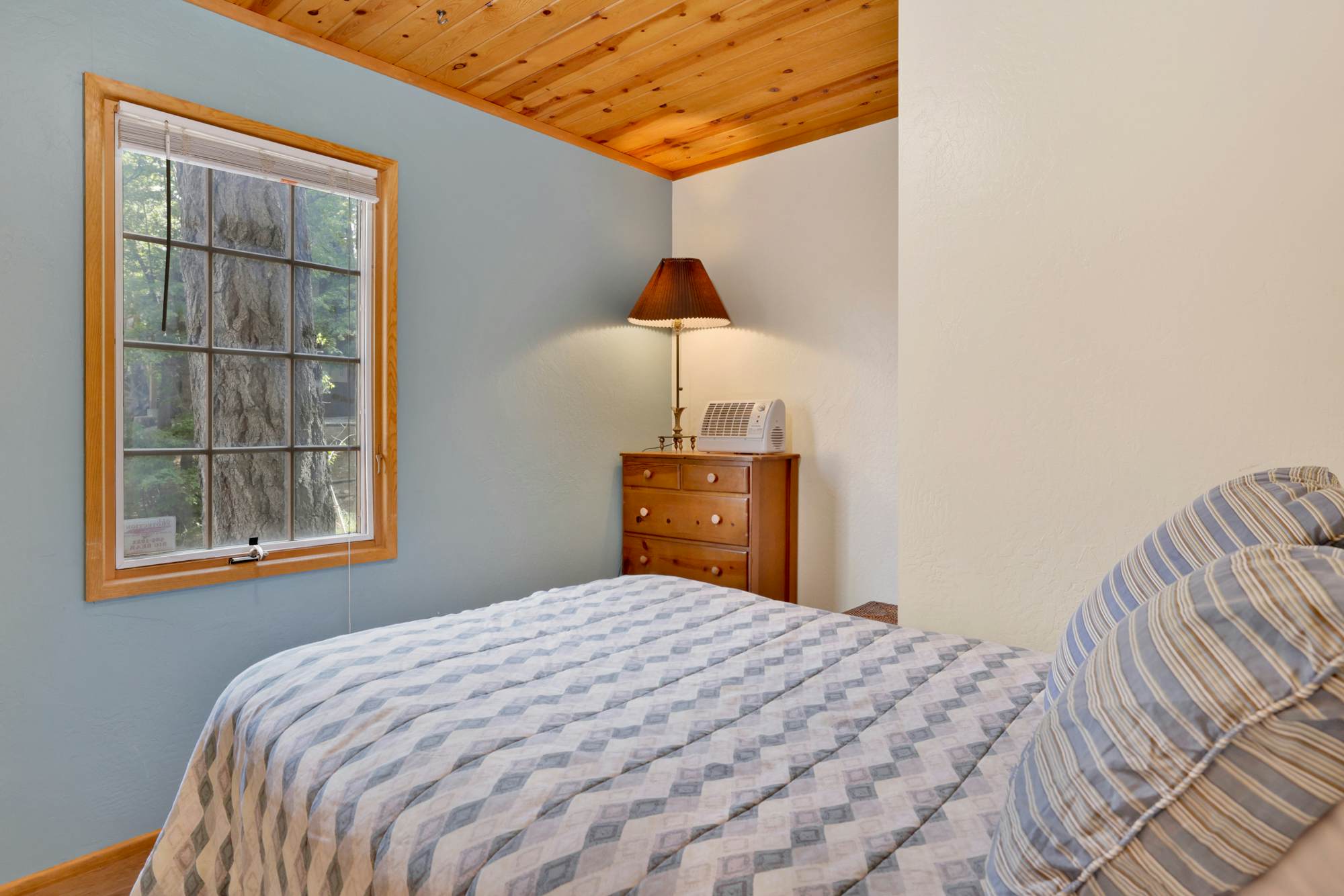 2321-Knickerbocker Retreat