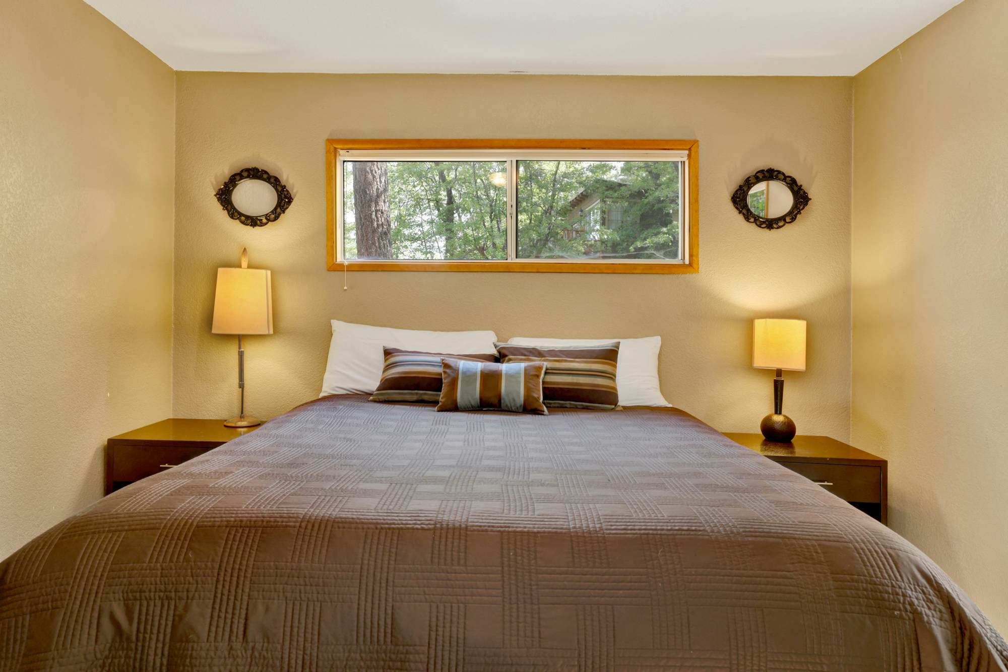 2321-Knickerbocker Retreat