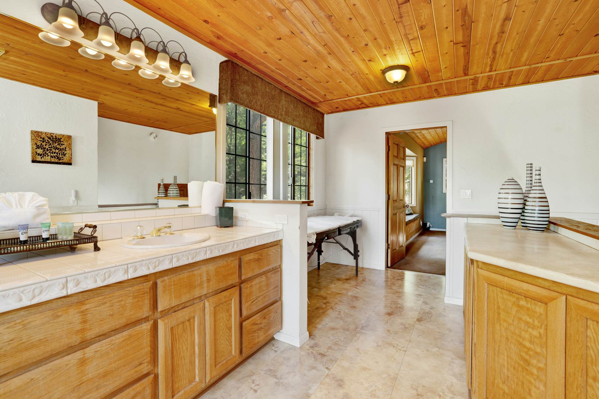 2321-Knickerbocker Retreat