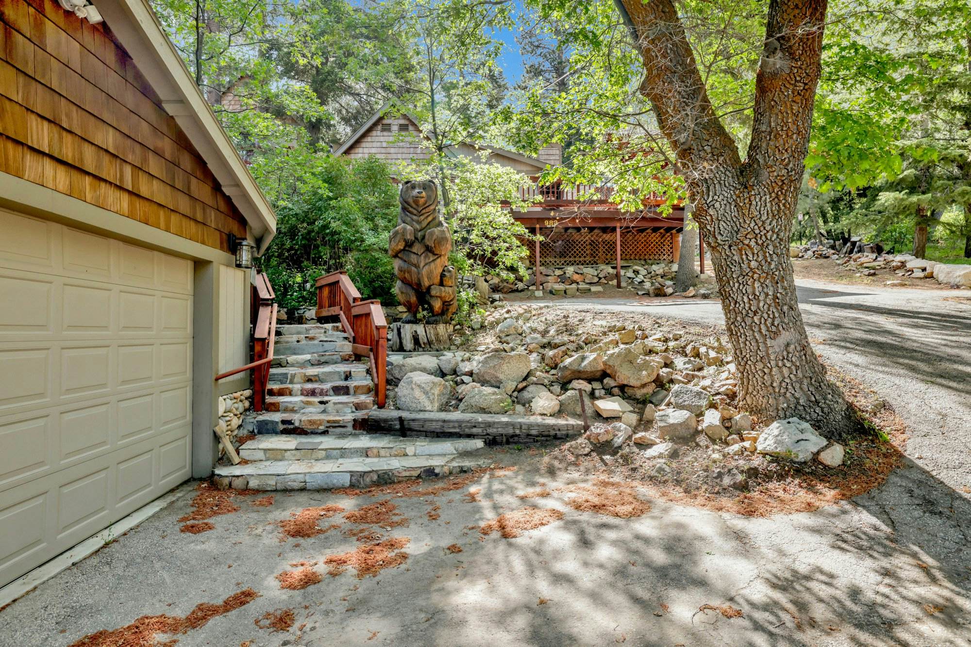 2321-Knickerbocker Retreat