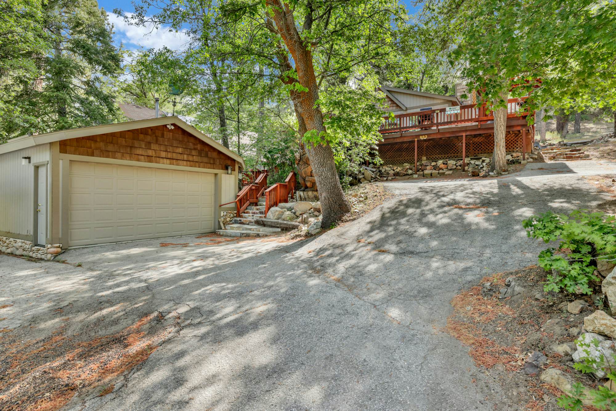 2321-Knickerbocker Retreat