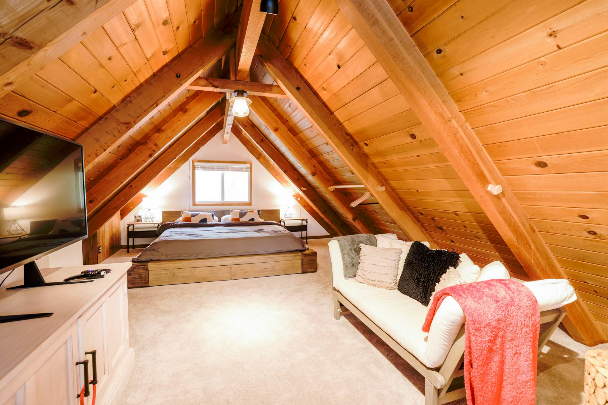 2325-The Eagles Nest