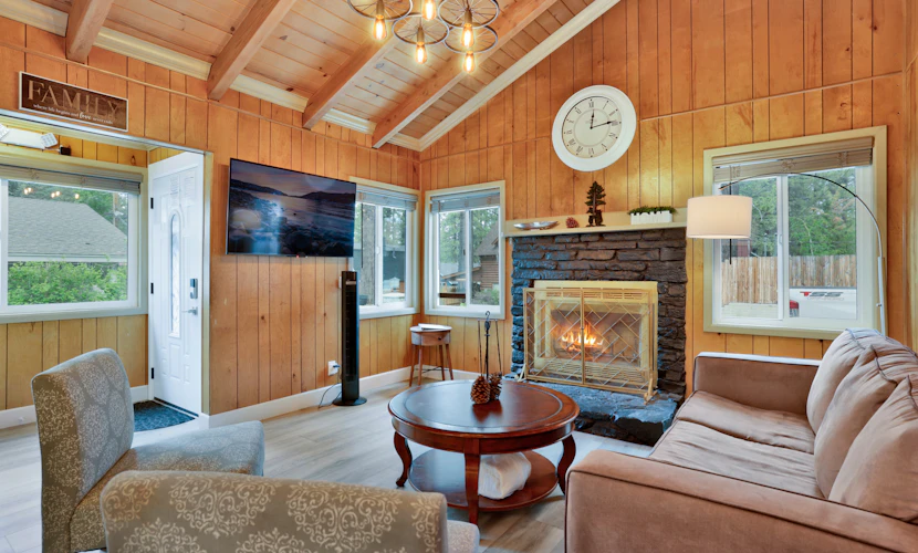 Sweet Retreat Ski Haus Cottage at Big Bear Lake