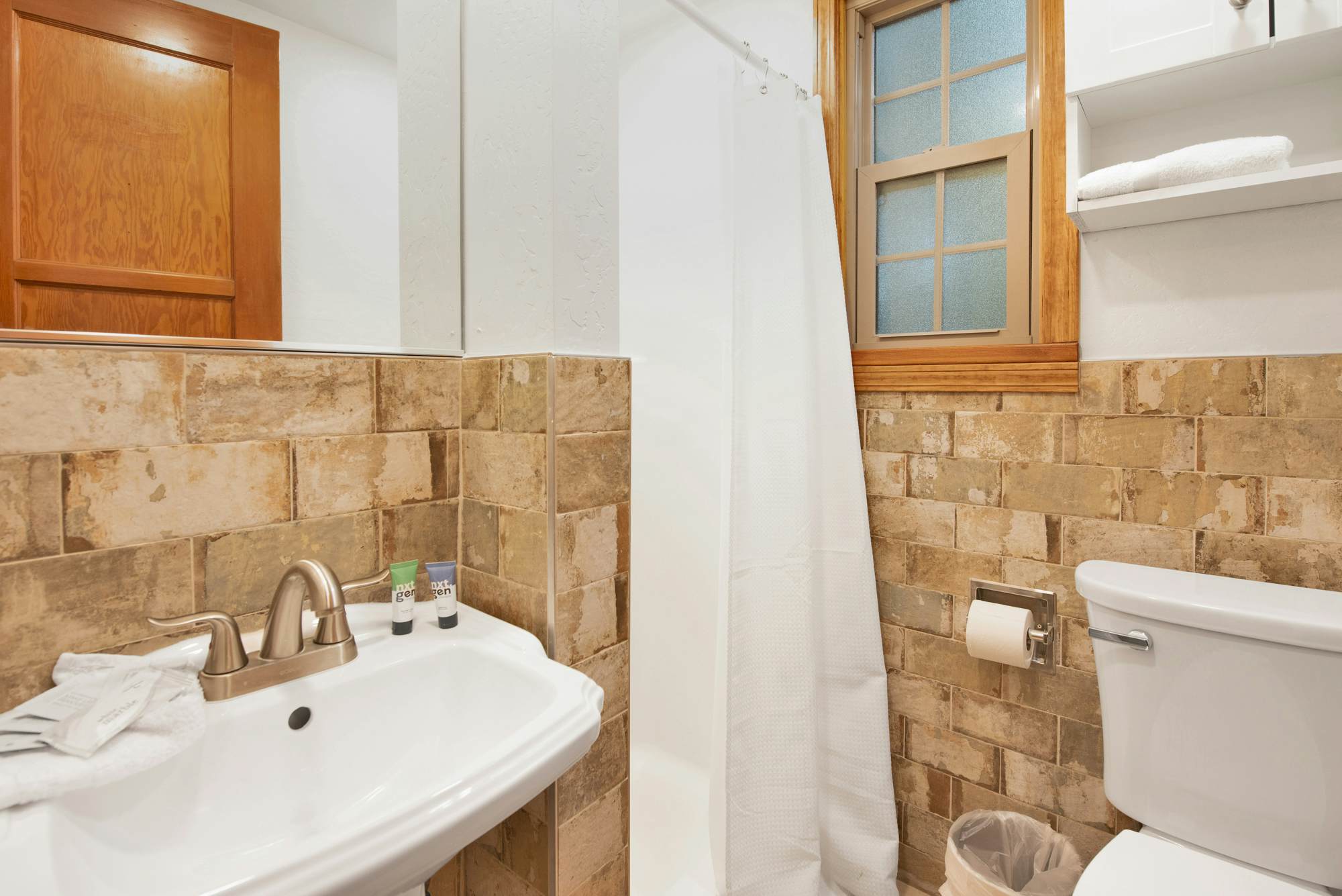 2335-Silvertip Pines