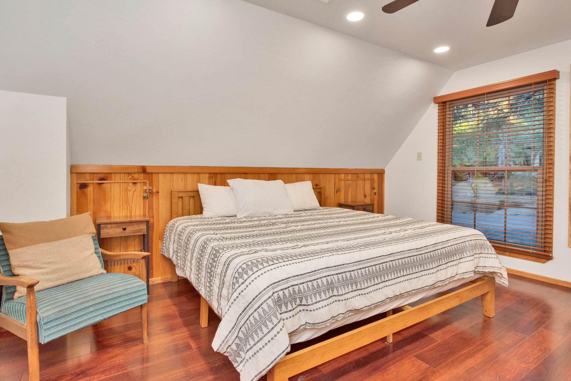 2335-Silvertip Pines