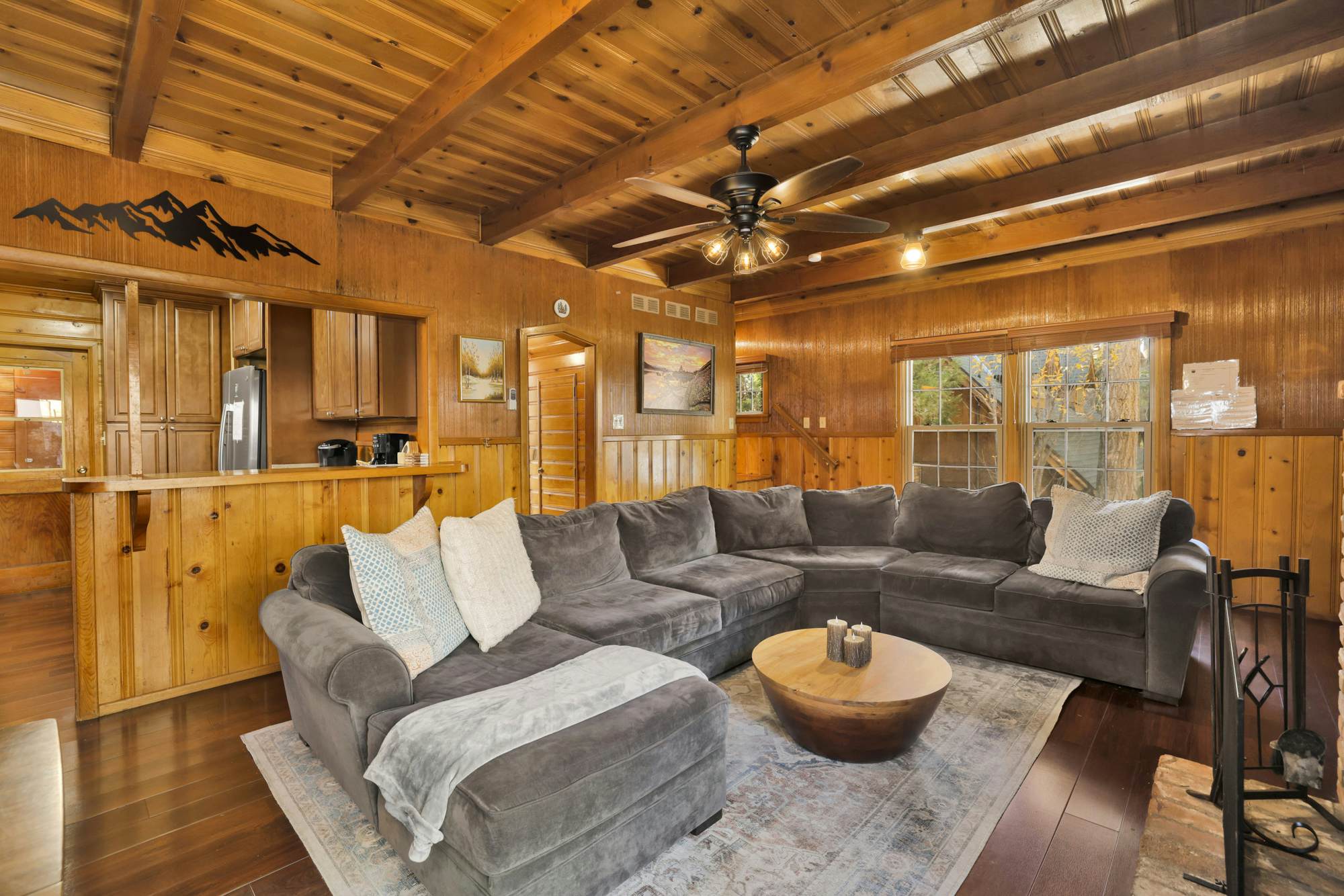 2335-Silvertip Pines