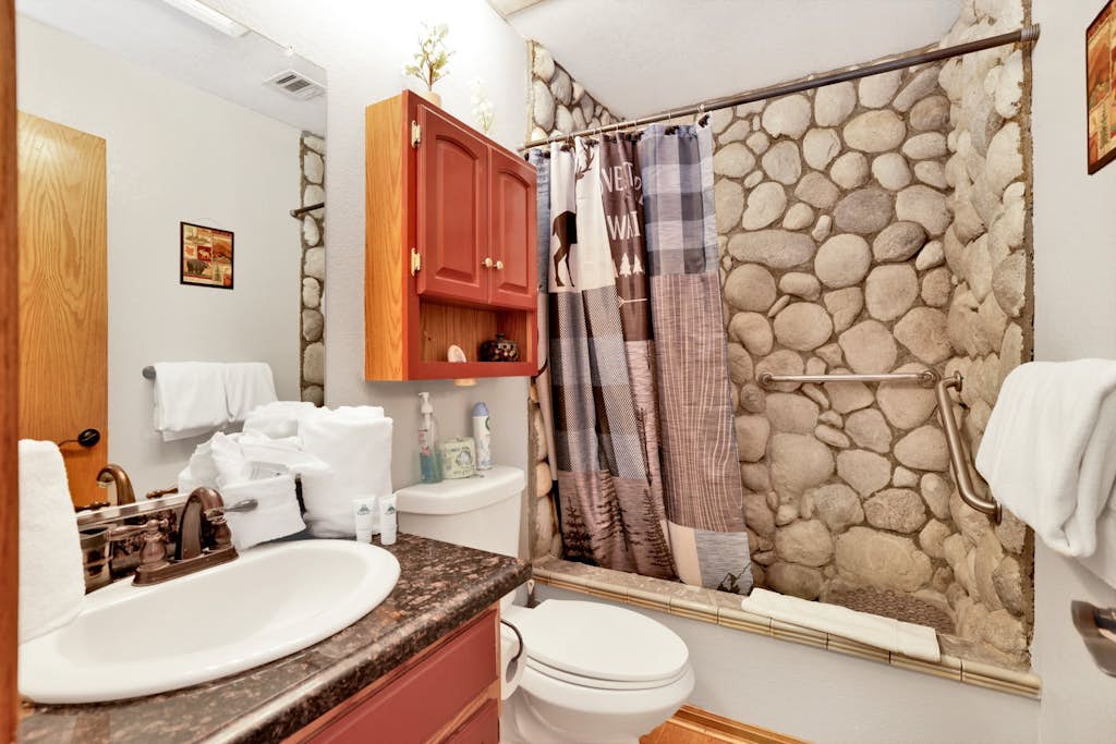 Relaxing Bearadise Cottage at Big Bear Lake