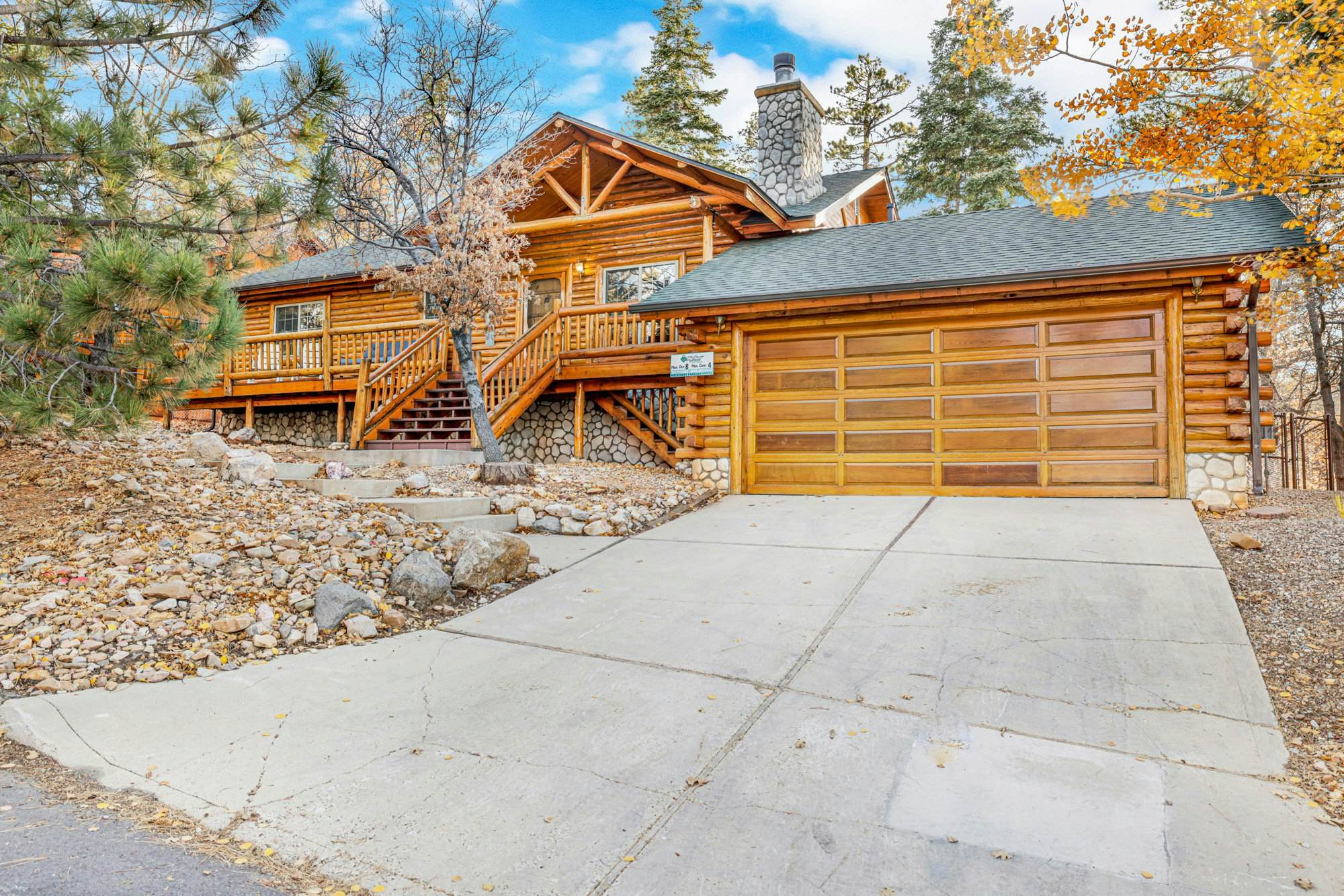 2346-Crescenta Pines Log Cabin