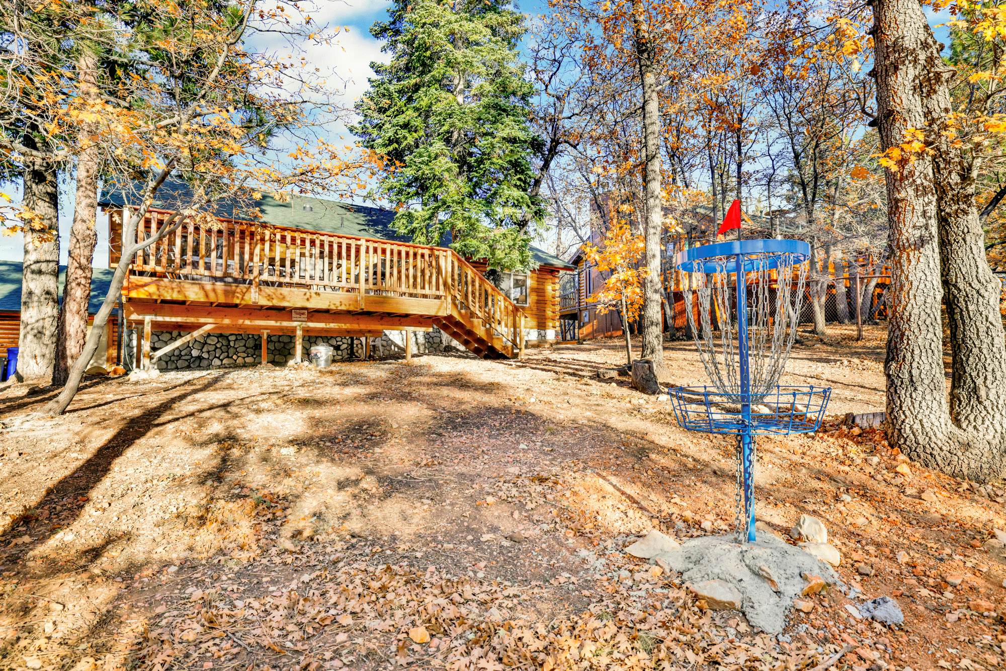 2346-Crescenta Pines Log Cabin