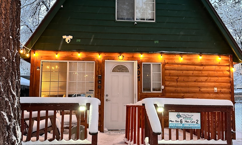 Apres Chalet Retreat | Pet-Friendly Cottage | Hot Tub | Nature Escape