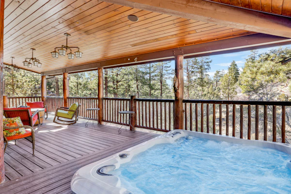 Gold Rush Lodge Luxe Log Cabin Chalet at Big Bear Lake