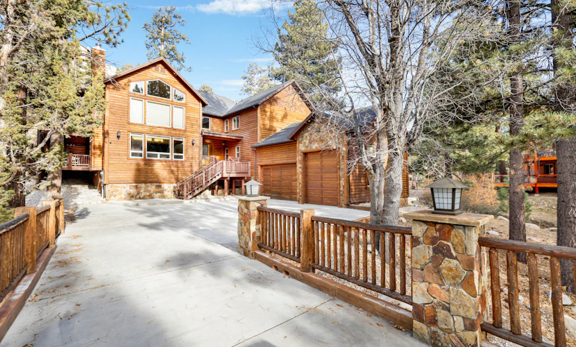 Gold Rush Lodge Luxe Log Cabin Chalet at Big Bear Lake
