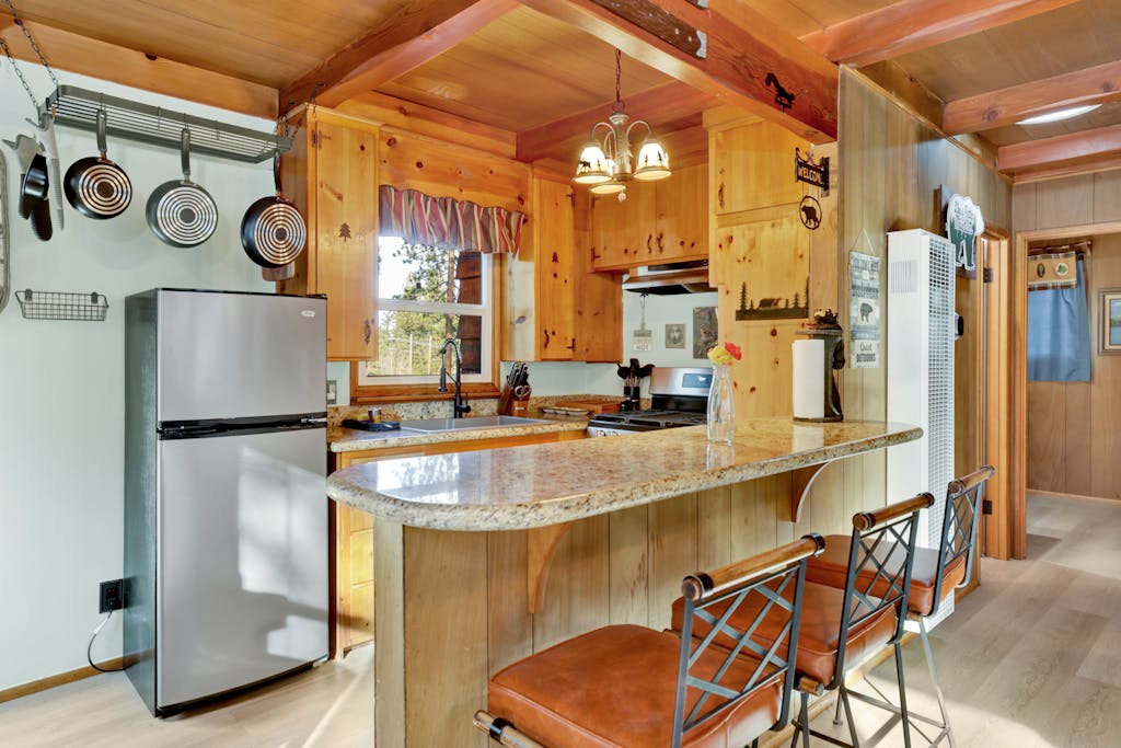 Kozy Cabin at Big Bear- Log Cabin Retreat Cottage