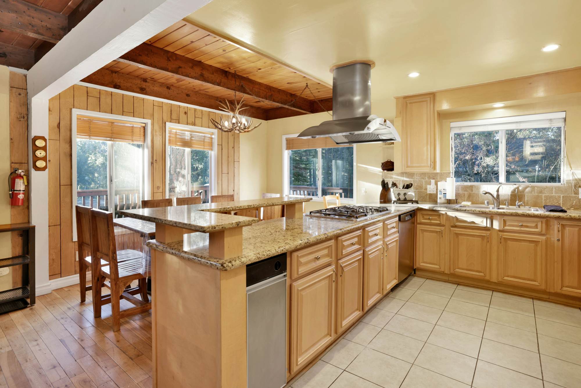 2384-The Cozy Castle