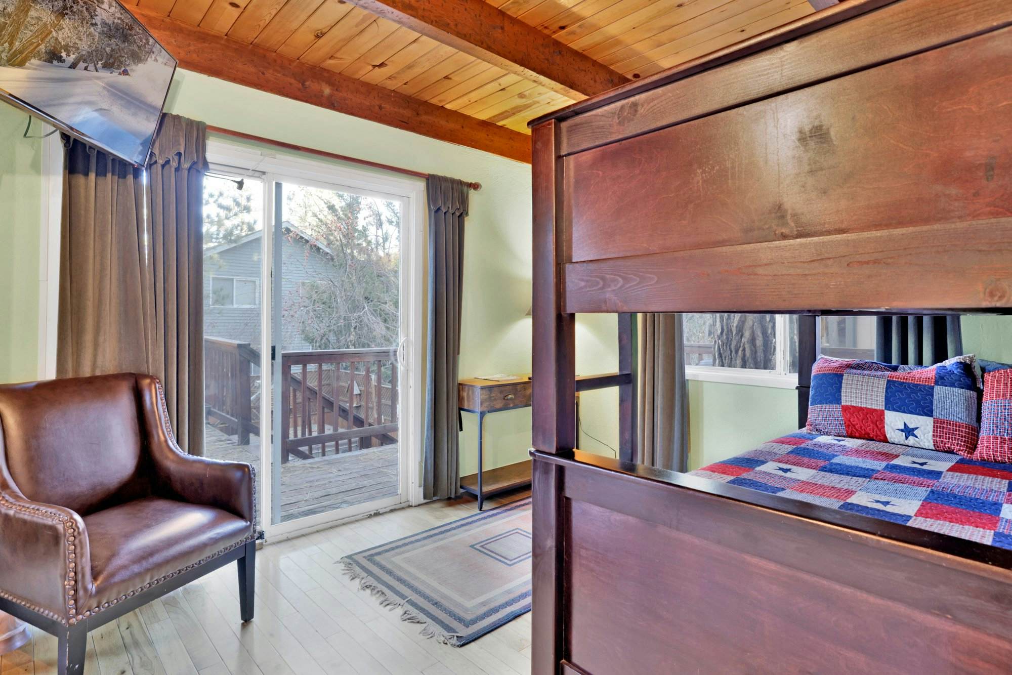 2384-The Cozy Castle