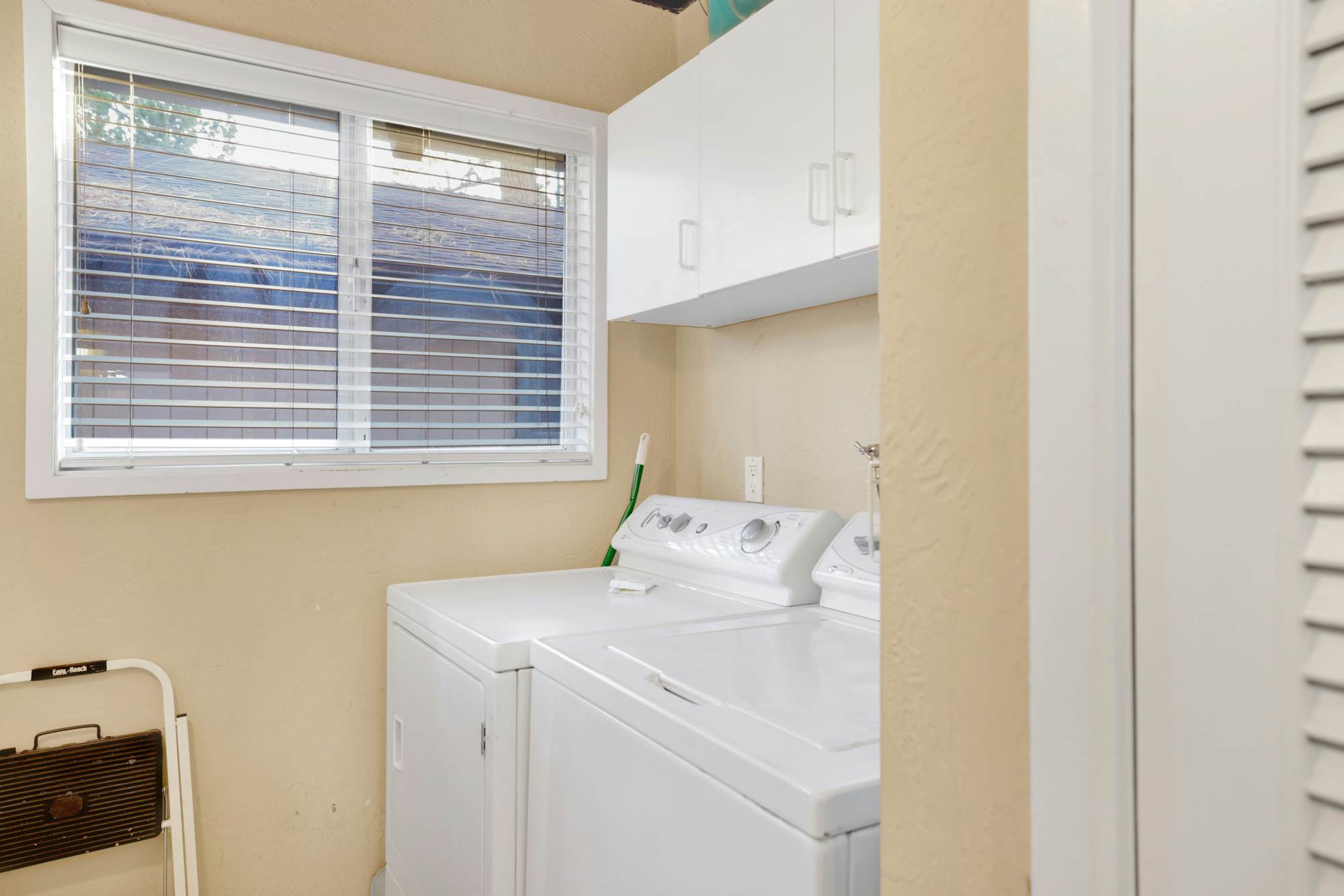 2384-The Cozy Castle