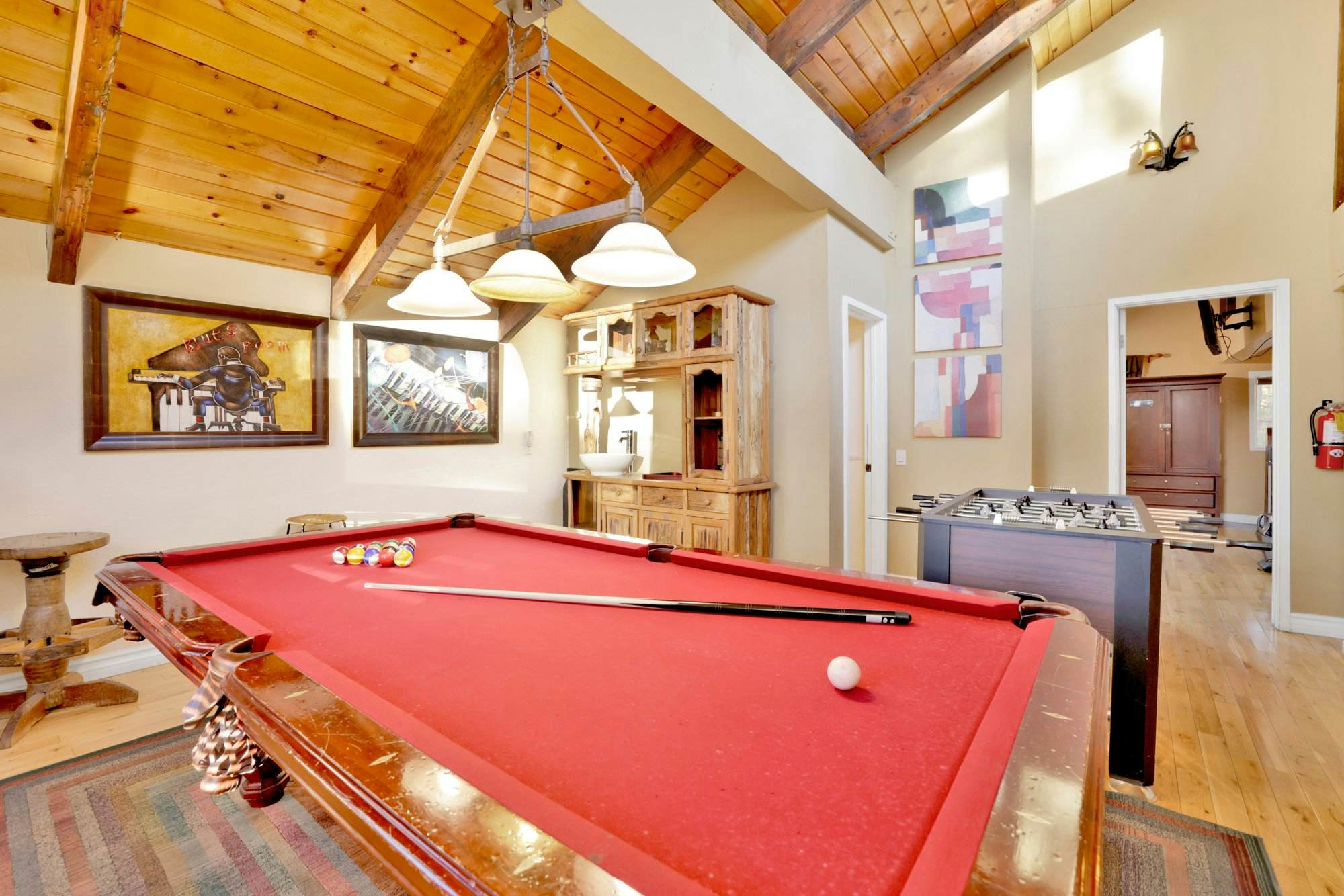 2384-The Cozy Castle